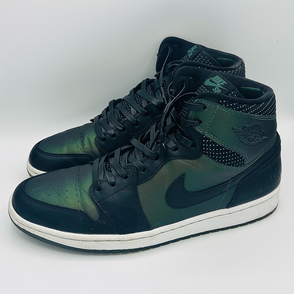 JORDAN 1 x STECYK x NIKE SB Sneakers - Craig Stecyk edition w/ Leather Laces
